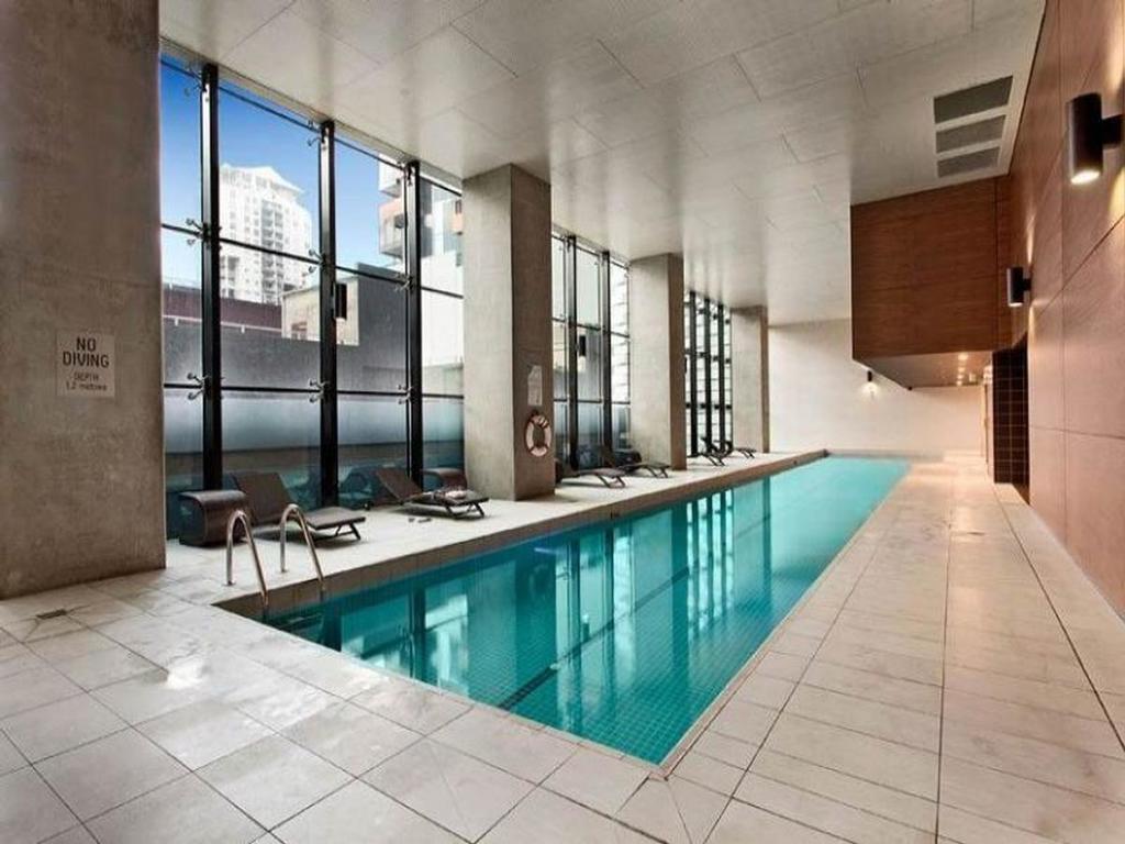 Melbourne Cbd Studio Aparthotel Bagian luar foto